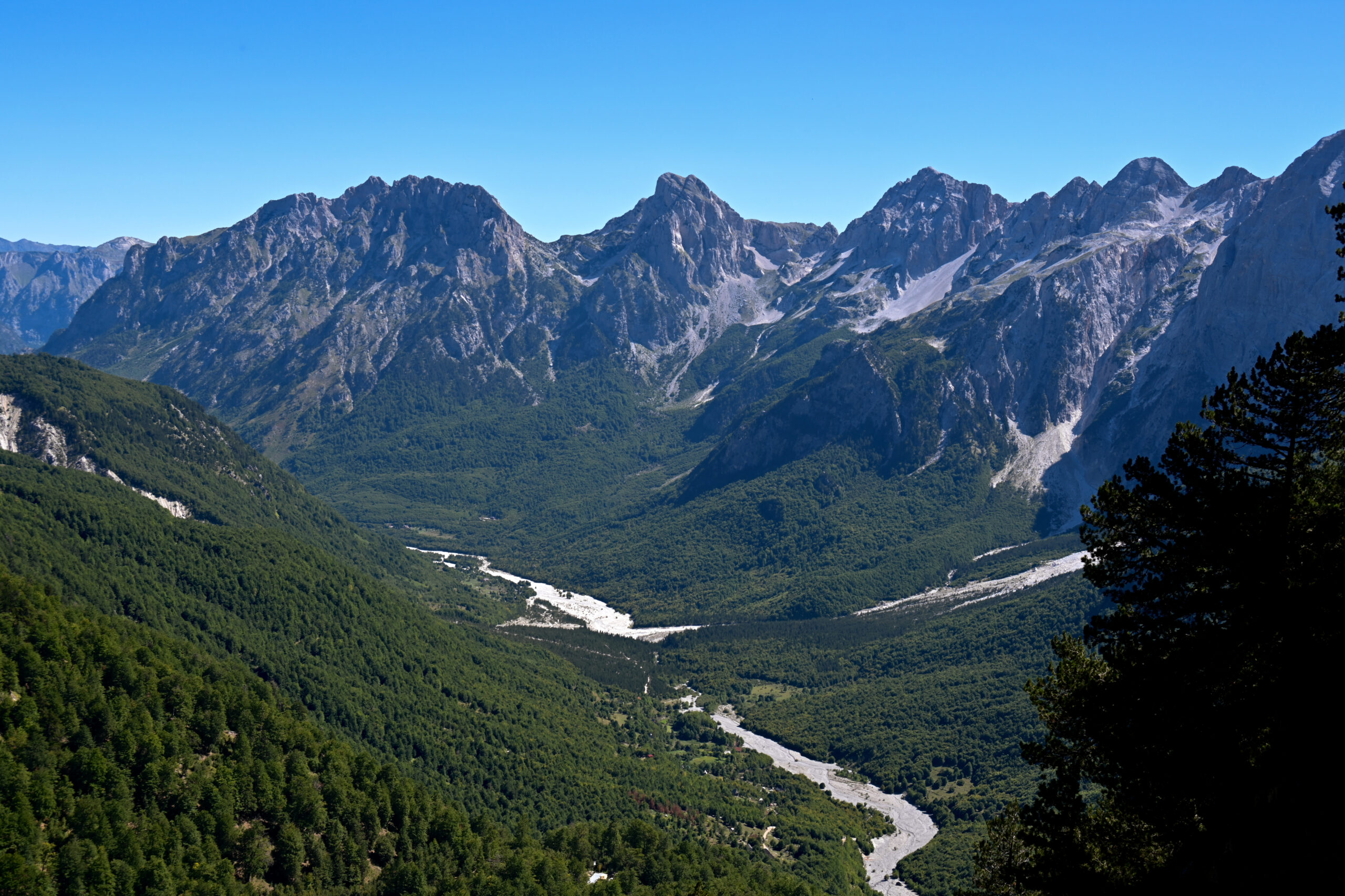 ChrisxBianca, Chris & Bianca, Albania, Valbona, photo showing viewpoint of Valbona Valley