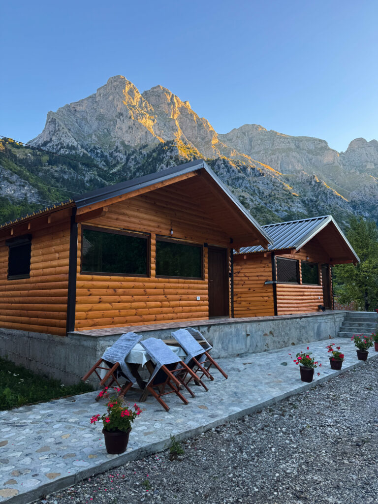 ChrisxBianca, Chris & Bianca, Albania, Valbona, Idajeti Guesthouse cabins