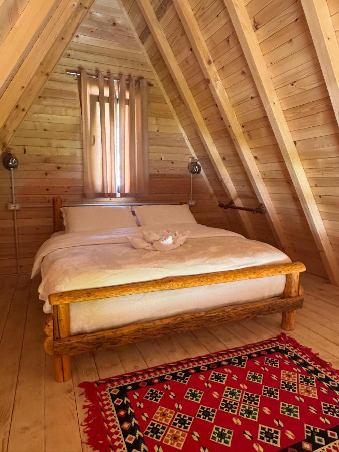 ChrisxBianca, Chris & Bianca, Albania, Theth, Mikpritja Theth loft