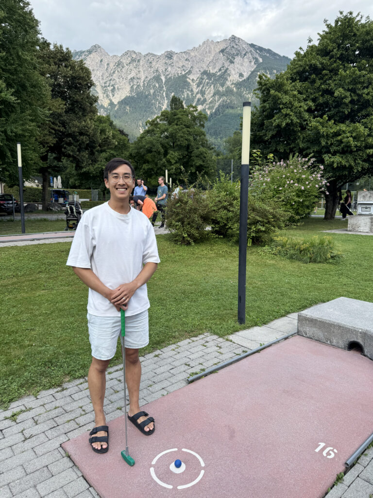 ChrisxBianca, Chris and Bianca, Liechtenstein, Schaan-Vaduz minigolf