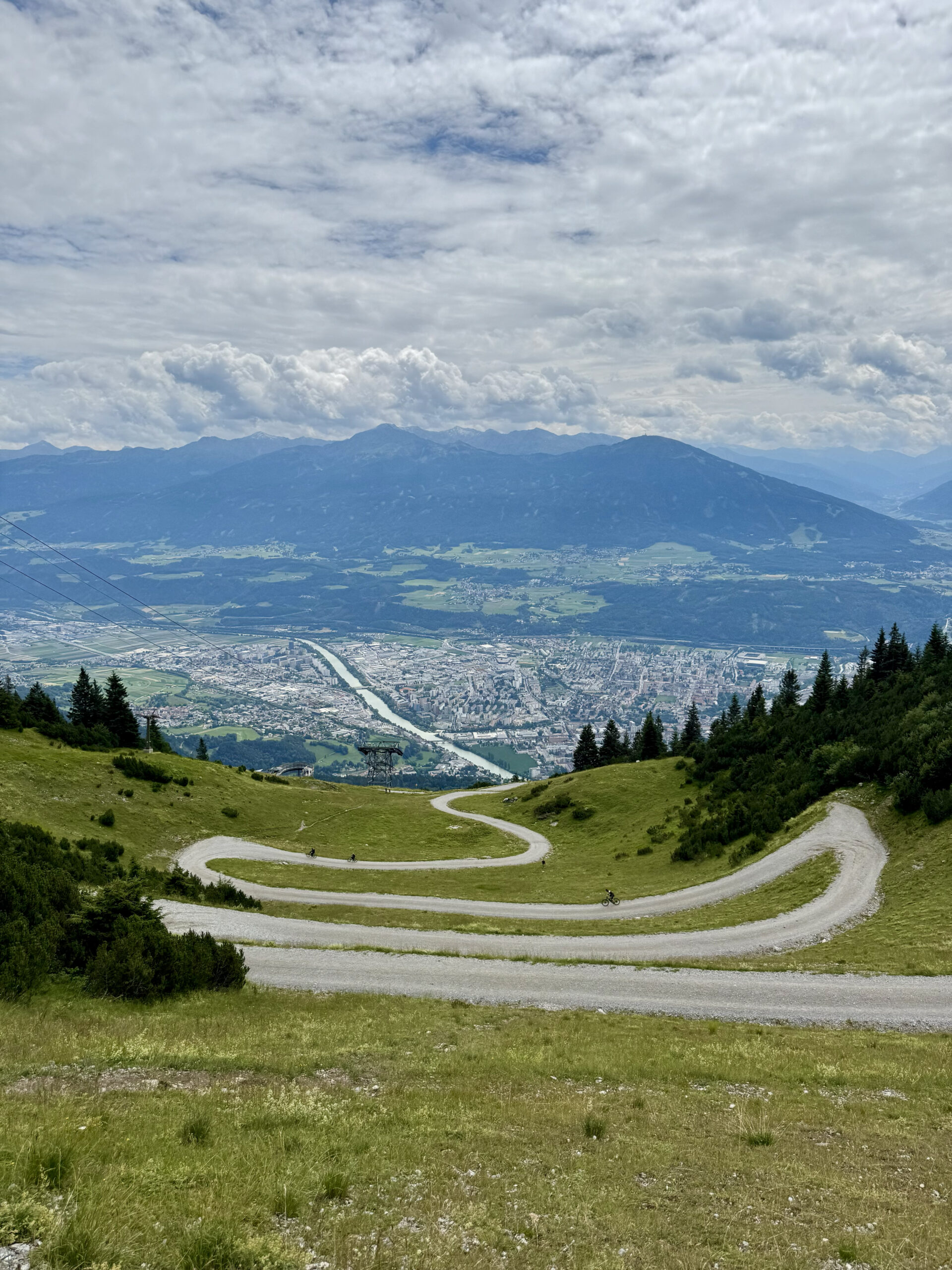 ChrisxBianca, Chris & Bianca, Austria, Innsbruck, nordkette wide road